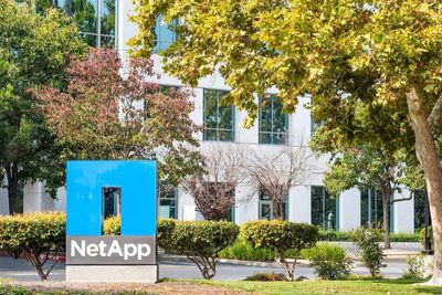 Is NetApp Stock Outperforming the Dow?